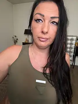 TiffanyRoxx online show from 11/19/25, 11:32