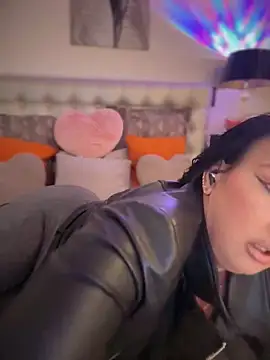 TiffanyRoxx online show from 02/08/26, 11:46