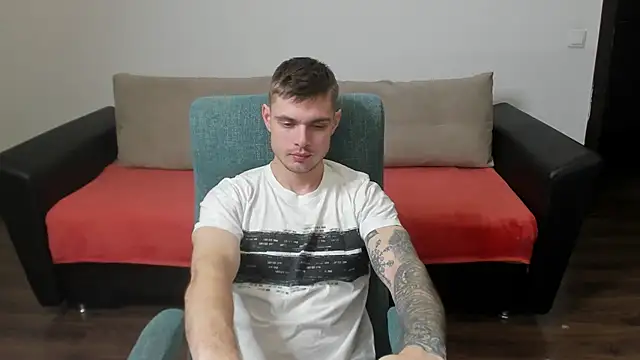 maks wolfis online show from 01/27/25, 09:55