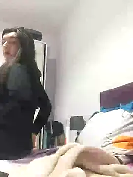 AlexandraGiogio online show from 02/02/25, 06:15