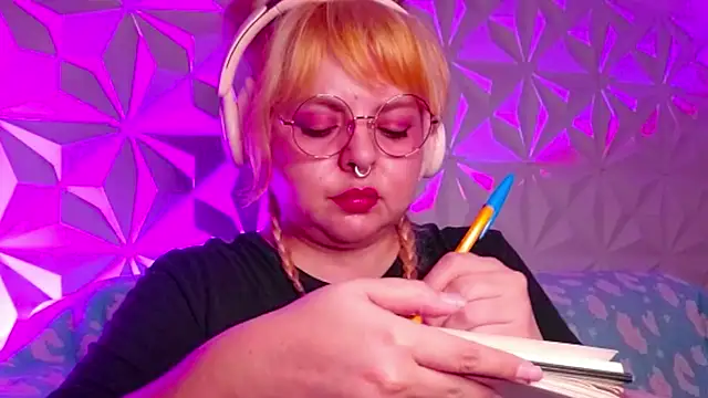 Satyn doll online show from 09/24/25, 12:36