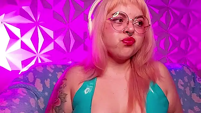 Satyn doll online show from 04/01/26, 11:57