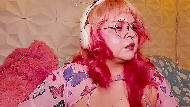 Snapshot of Satyn_doll chatting on 06/25/26, 10:47 Satyn doll online show from 06/25/26, 10:47