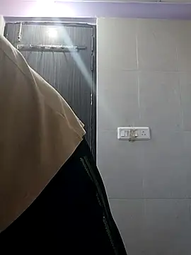 indianguy21 online show from 12/05/25, 10:02