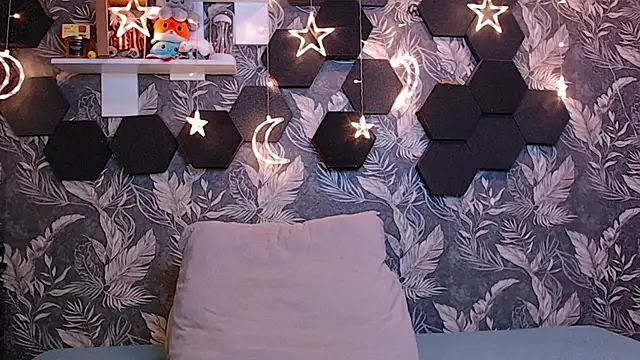 ChiooMia online show from 03/16/26, 08:07