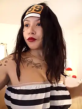 little susie online show from 10/30/25, 09:44