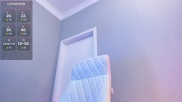 akura011 online show from 10/30/25, 05:53