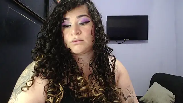 ANGELIQUE KLANE online show from 02/04/25, 11:38