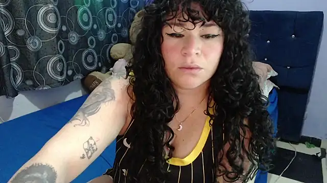 ANGELIQUE KLANE online show from 02/16/26, 04:19