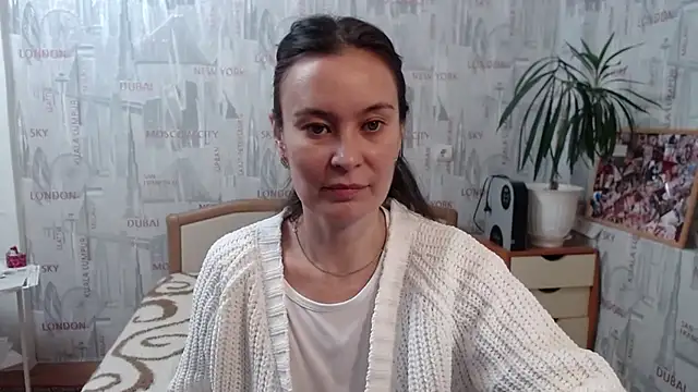 GinaQSoul online show from 09/21/25, 10:28