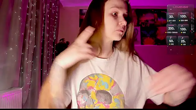 Snapshot of GoodWitch_ chatting on 03/02/25, 07:32 GoodWitch  online show from 03/02/25, 07:32