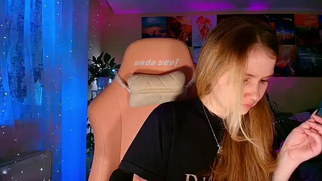 GoodWitch  online show from 12/16/25, 07:35