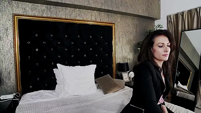 LisaCroft online show from 02/28/25, 01:58