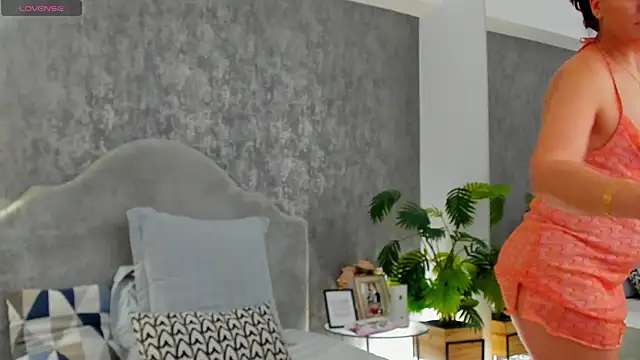 LisaCroft online show from 02/27/26, 07:41