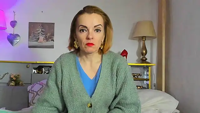 KateConner online show from 02/25/25, 06:31