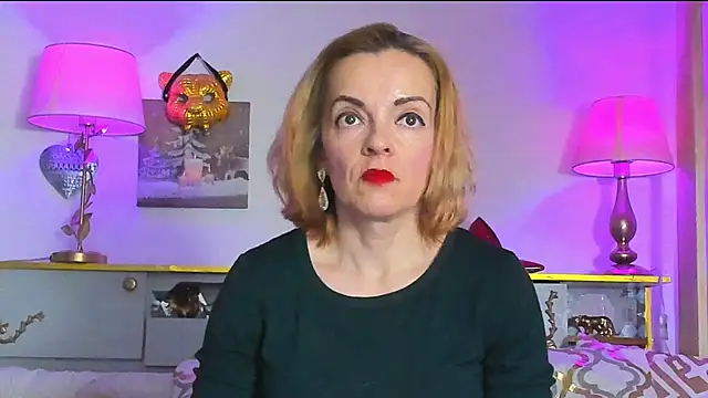 KateConner online show from 03/22/25, 09:21