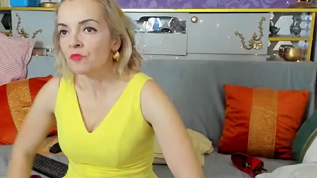 KateConner online show from 12/21/25, 06:37