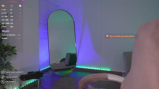 CATALINA RESTREPO online show from 03/22/25, 02:05