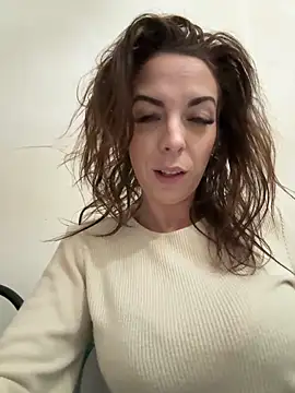 Almmaxxxx online show from 10/05/25, 04:00