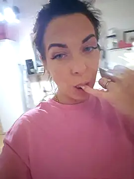 Almmaxxxx online show from 10/30/25, 05:02