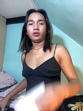 Snapshot of CasandraDiaz chatting on 02/24/25, 11:19 CasandraDiaz online show from 02/24/25, 11:19