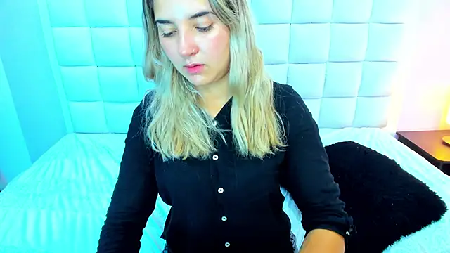 teresasroom  online show from 03/07/25, 04:33