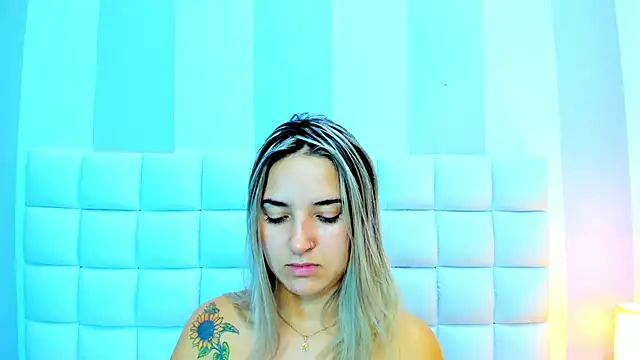 teresasroom  online show from 03/18/25, 07:53