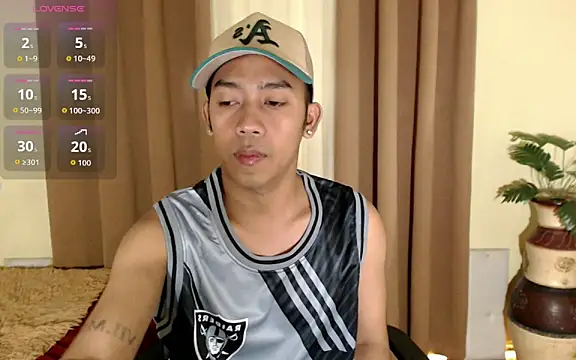 Snapshot of kinkymoreno chatting on 03/18/26, 09:56 kinkymoreno online show from 03/18/26, 09:56