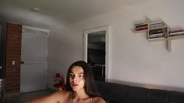  Vahos  online show from 11/02/25, 05:15