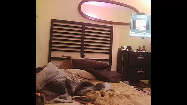 Mikela Alexa online show from 03/05/25, 10:43