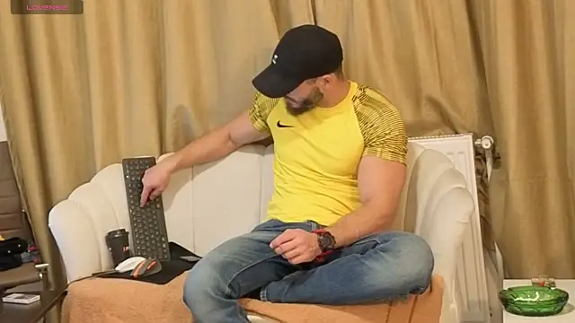 MauroTwin online show from 10/29/25, 05:14