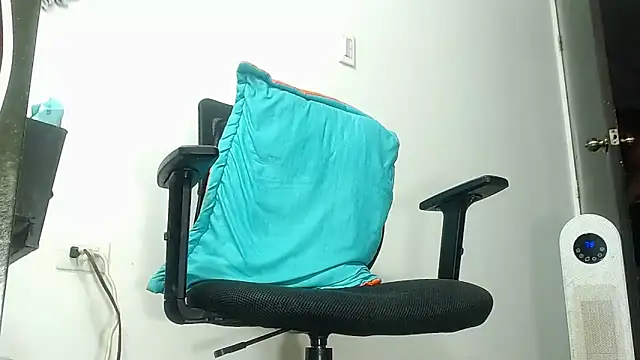 dalilasquirt1 online show from 04/02/26, 08:34