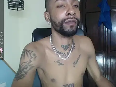 Snapshot of kilian_xx chatting on 02/05/25, 01:33 kilian xx online show from 02/05/25, 01:33