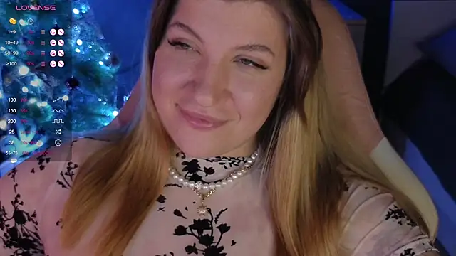 Snapshot of Fairy__Sofia chatting on 12/25/24, 02:34 Fairy Sofia online show from 12/25/24, 02:34