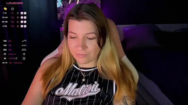 Snapshot of Fairy__Sofia chatting on 01/21/25, 09:13 Fairy Sofia online show from 01/21/25, 09:13