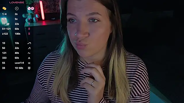 Snapshot of Fairy__Sofia chatting on 09/29/25, 08:30 Fairy Sofia online show from 09/29/25, 08:30