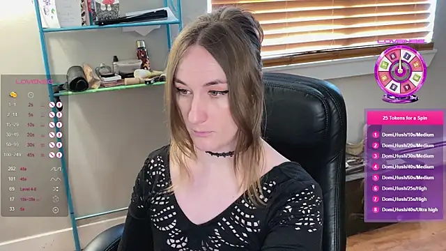 luluvaladon online show from 03/08/25, 10:45