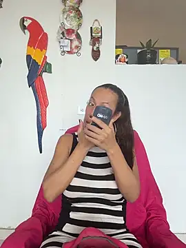 Snapshot of YOURSDEBORA chatting on 05/31/26, 06:42 YOURSDEBORA online show from 05/31/26, 06:42