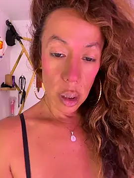 YOURSDEBORA online show from 07/28/26, 06:31