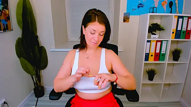 AnaMills online show from 10/14/25, 10:05