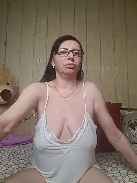 Snapshot of Amberhotqueen chatting on 02/28/25, 08:42 Amberhotqueen online show from 02/28/25, 08:42