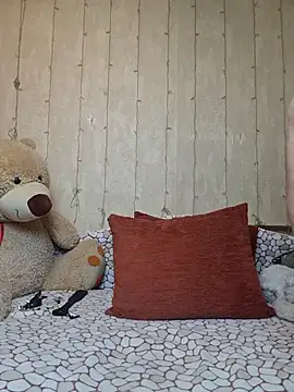 Snapshot of Amberhotqueen chatting on 10/24/25, 08:44 Amberhotqueen online show from 10/24/25, 08:44