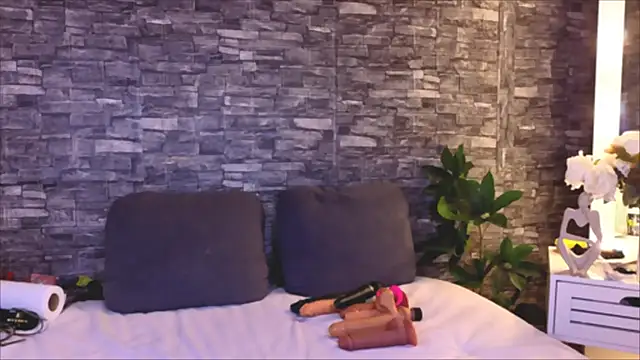 JennyPisik online show from 11/14/25, 09:08