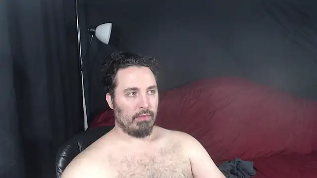 Snapshot of Metalstud chatting on 12/10/24, 12:06 Metalstud online show from 12/10/24, 12:06