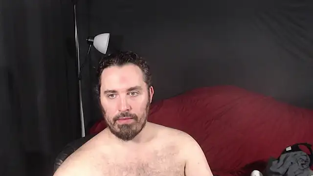 Snapshot of Metalstud chatting on 12/11/24, 12:34 Metalstud online show from 12/11/24, 12:34