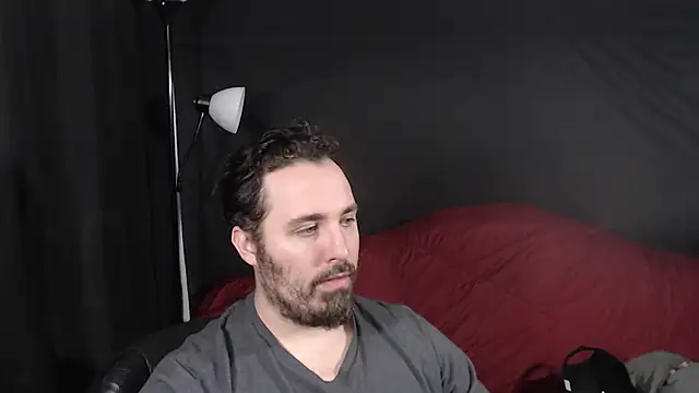 Snapshot of Metalstud chatting on 12/11/24, 07:36 Metalstud online show from 12/11/24, 07:36