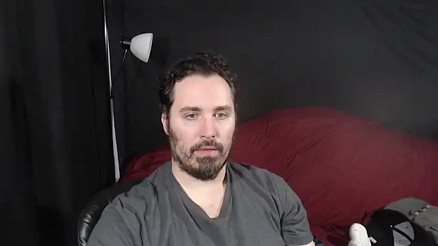 Snapshot of Metalstud chatting on 12/11/24, 11:21 Metalstud online show from 12/11/24, 11:21