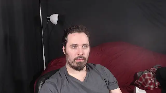 Snapshot of Metalstud chatting on 12/14/24, 04:12 Metalstud online show from 12/14/24, 04:12