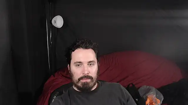 Snapshot of Metalstud chatting on 01/05/25, 07:07 Metalstud online show from 01/05/25, 07:07