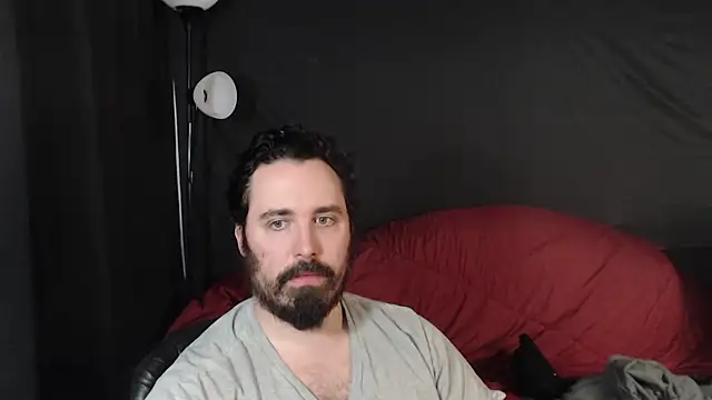 Snapshot of Metalstud chatting on 01/12/25, 01:11 Metalstud online show from 01/12/25, 01:11